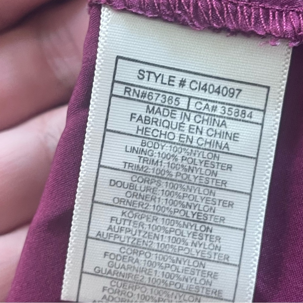 Cupcakes and cashmere Davey layered bell sleeve wine lace top M - Picture 7 of 15